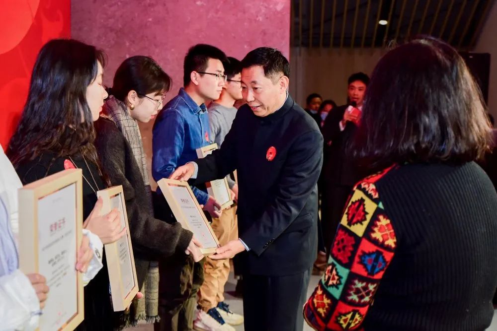 全球吉慶生(shēng)肖設計(jì)大(dà)賽成果展